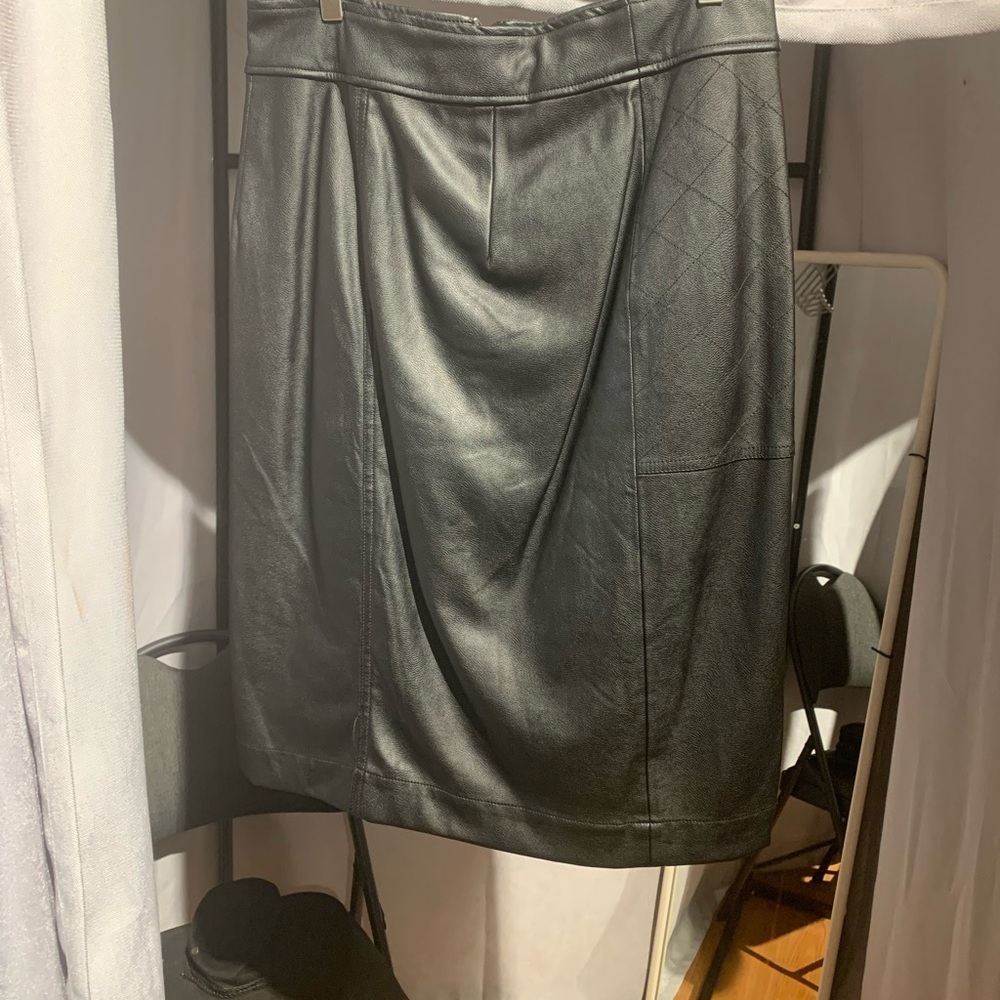 Shoe Dazzle Black Pencil Skirt